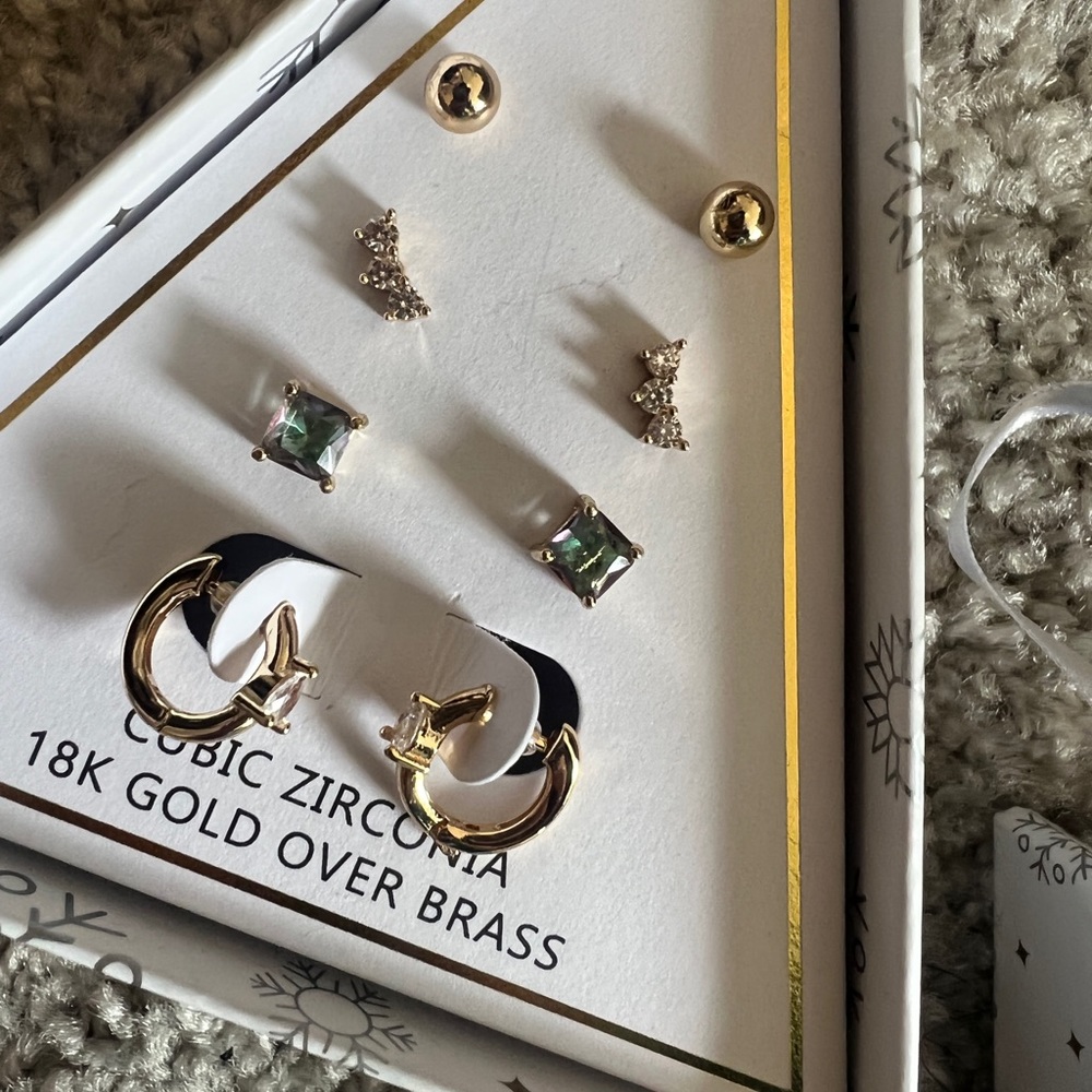 Never Used Pack of 4 18k gold over brass earrings